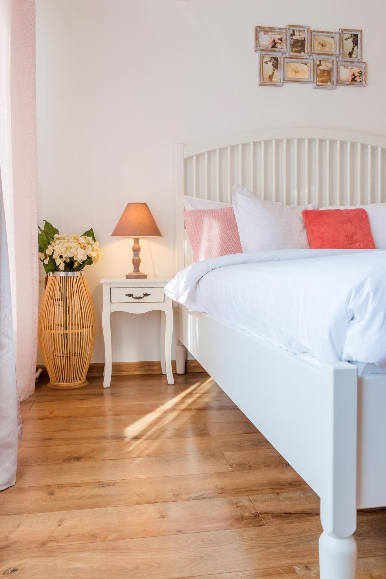בוקרשט Studio T By Mrg Apartments מראה חיצוני תמונה
